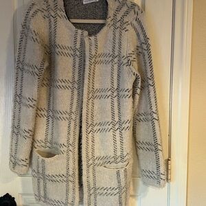 Elegant Cream Plaid Cardigan